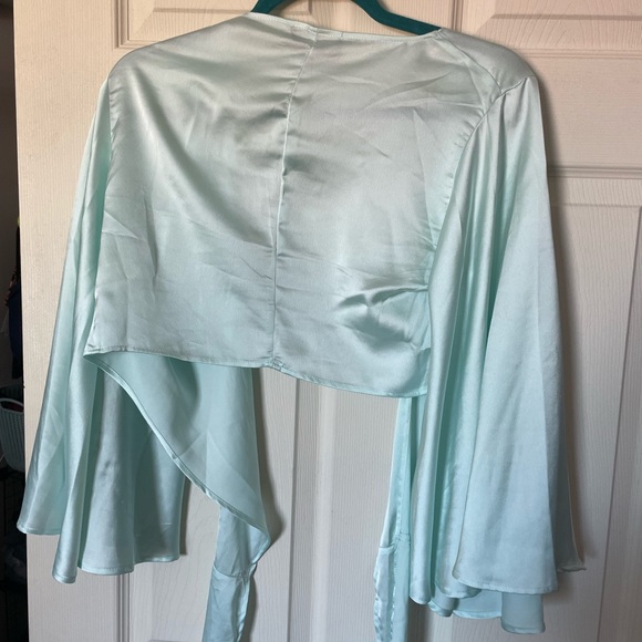 Blue front tie wide arm blouse - Picture 2 of 2